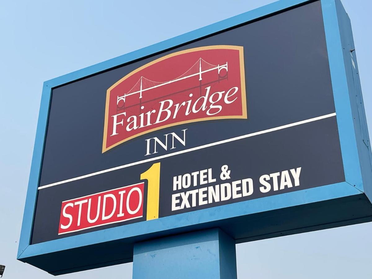 Fairbridge Inn Moscow Buitenkant foto